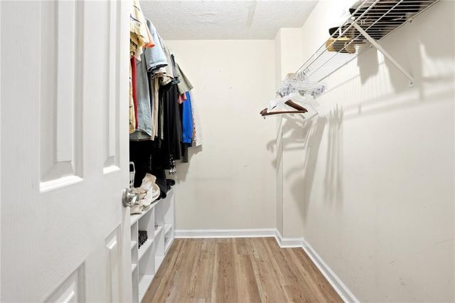 3075 Oak Meadow Drive, Snellville, GA 30078