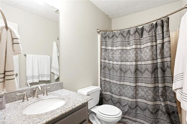 3075 Oak Meadow Drive, Snellville, GA 30078