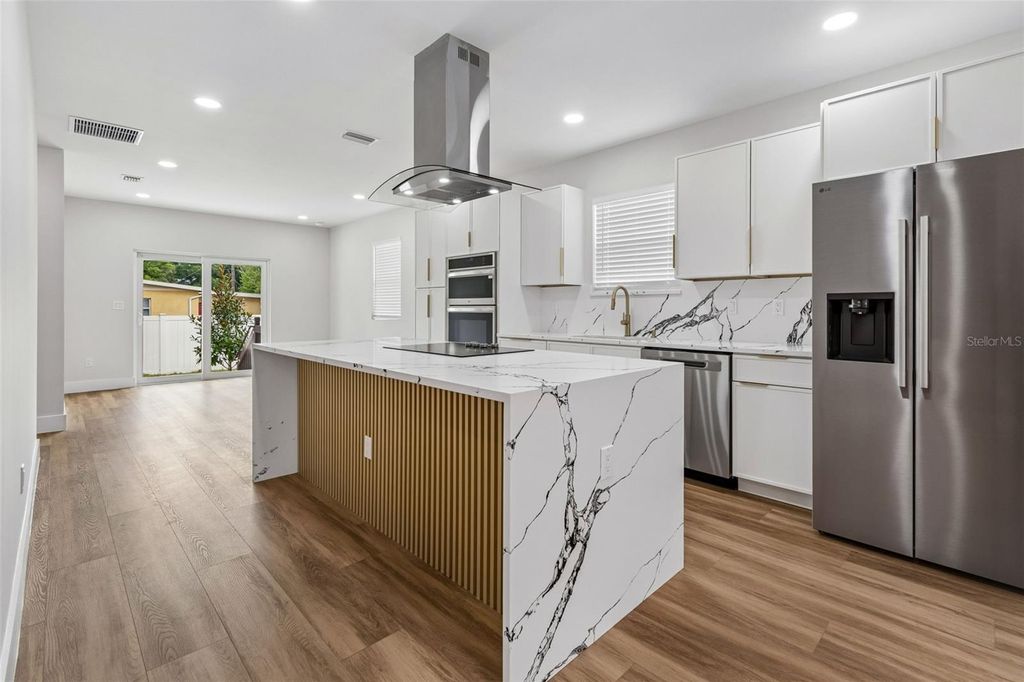 Image 12 of property listing at 4509 N 39TH STREET, Tampa, FL 33610