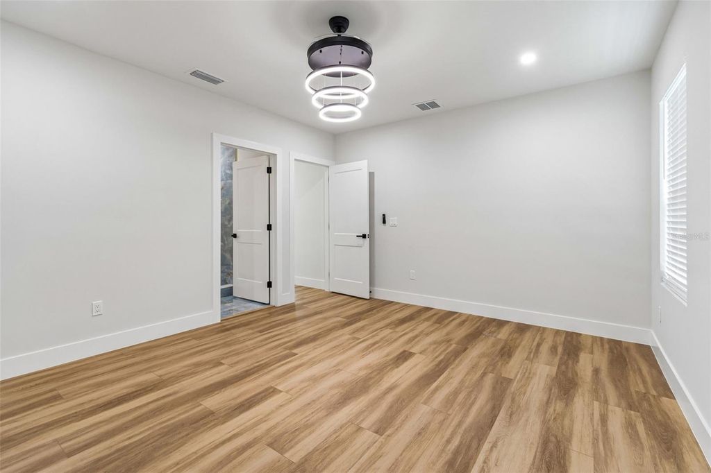 Image 35 of property listing at 4509 N 39TH STREET, Tampa, FL 33610