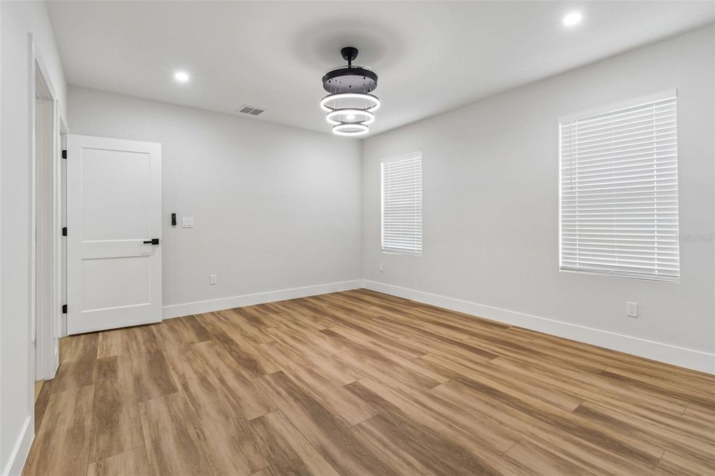 Image 36 of property listing at 4509 N 39TH STREET, Tampa, FL 33610