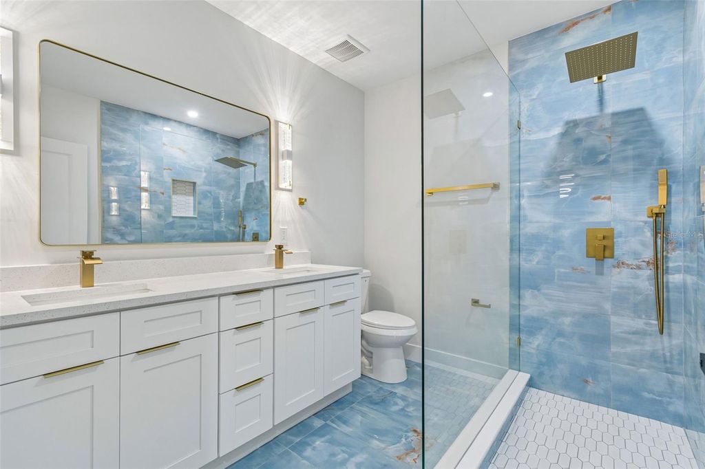 Image 37 of property listing at 4509 N 39TH STREET, Tampa, FL 33610