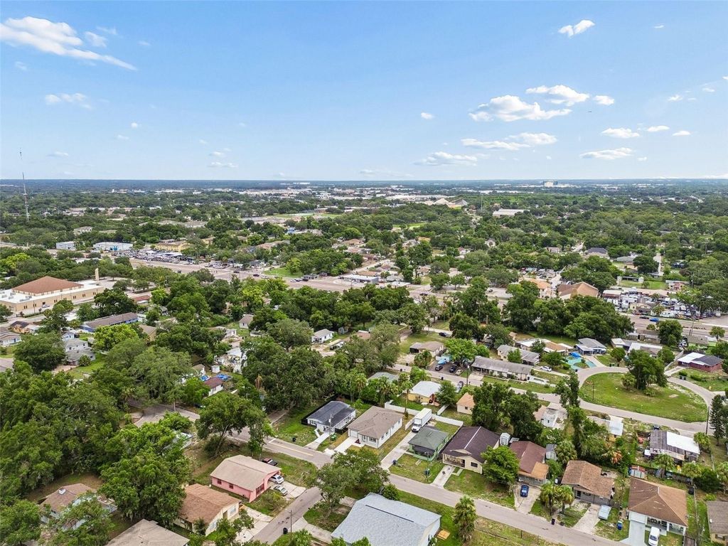 Image 59 of property listing at 4509 N 39TH STREET, Tampa, FL 33610