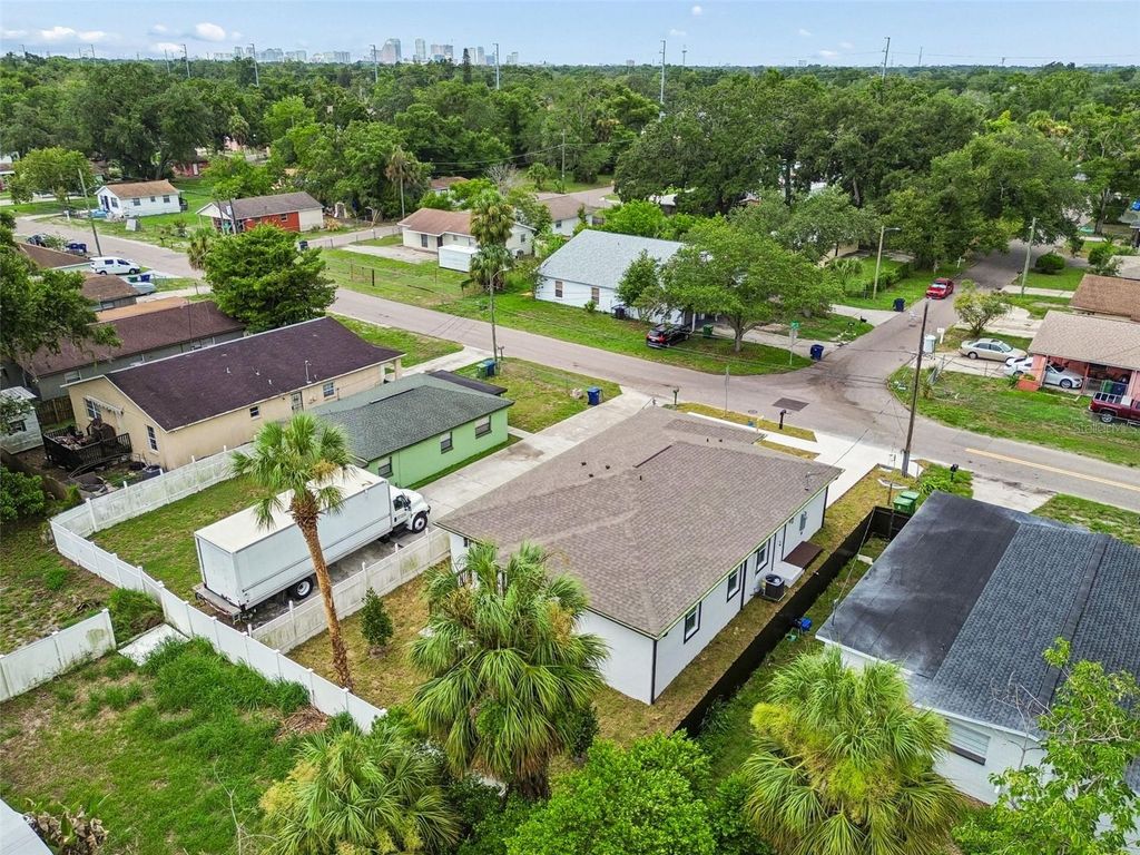 Image 67 of property listing at 4509 N 39TH STREET, Tampa, FL 33610