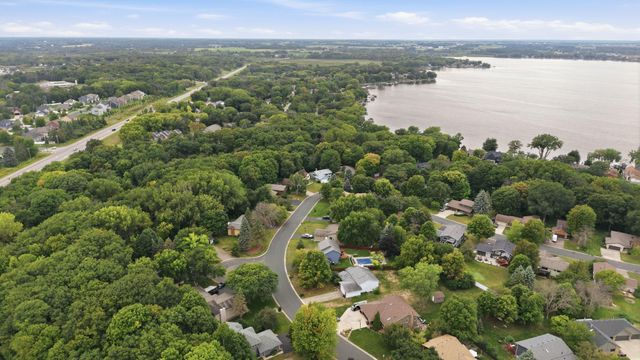 3287 Spruce Trail SW, Prior Lake, MN 55372