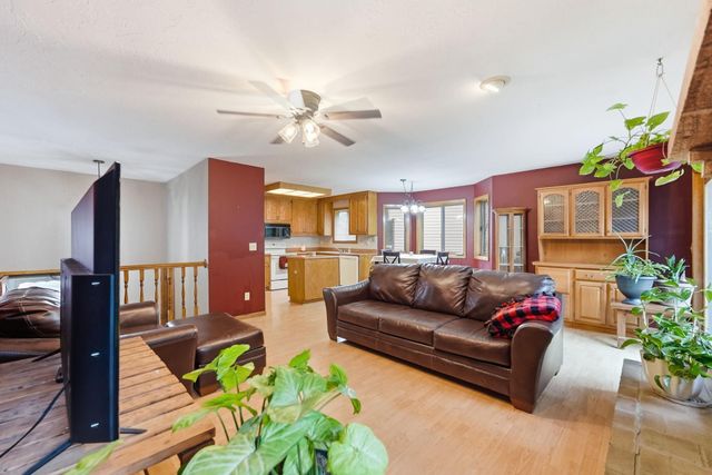 3287 Spruce Trail SW, Prior Lake, MN 55372