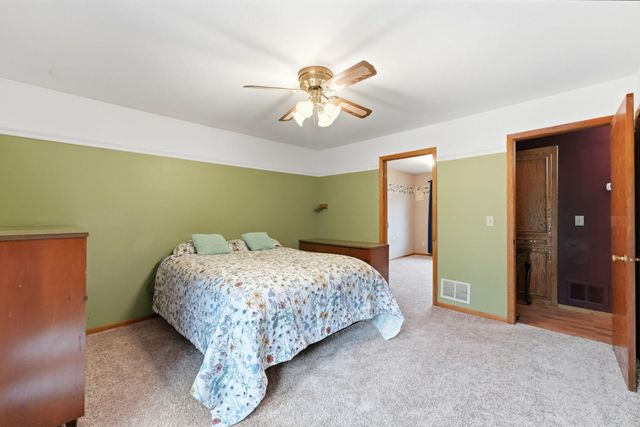 3287 Spruce Trail SW, Prior Lake, MN 55372