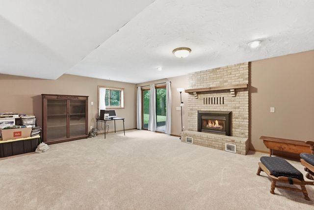3287 Spruce Trail SW, Prior Lake, MN 55372
