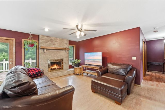3287 Spruce Trail SW, Prior Lake, MN 55372