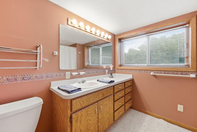 3287 Spruce Trail SW, Prior Lake, MN 55372