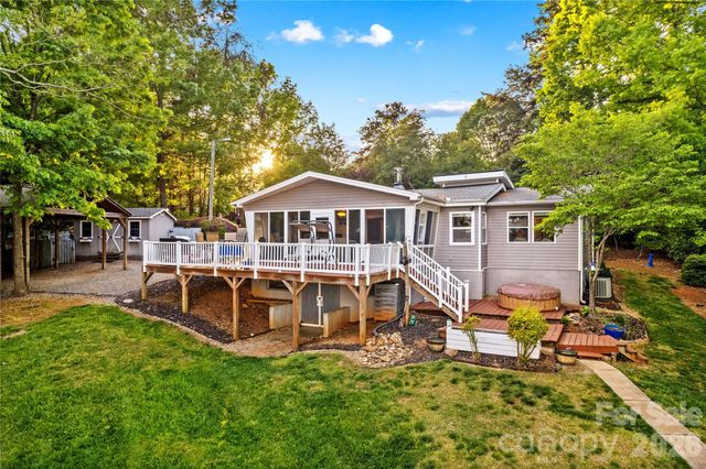 785 Kemp Road, Mooresville, NC 28117