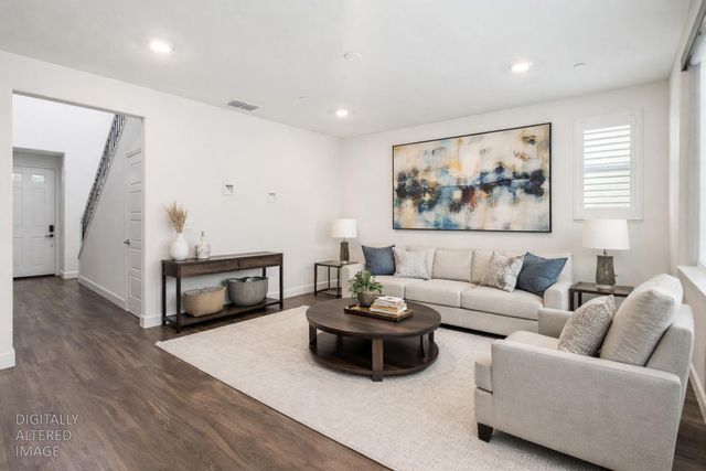 5649 Harveston Way, Sacramento, CA 95835