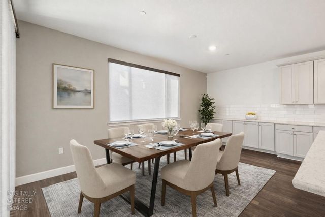 5649 Harveston Way, Sacramento, CA 95835