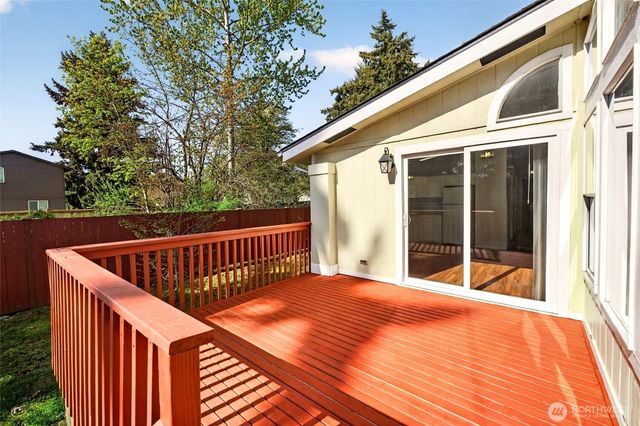 22110 Cedarview Drive E, Bonney Lake, WA 98391