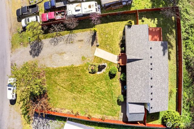 22110 Cedarview Drive E, Bonney Lake, WA 98391