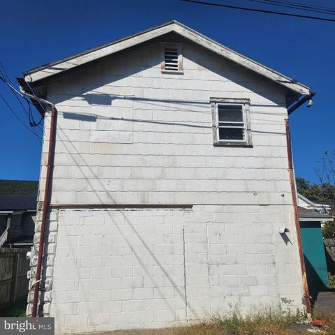526 N 2ND ST, Lykens, PA 17048