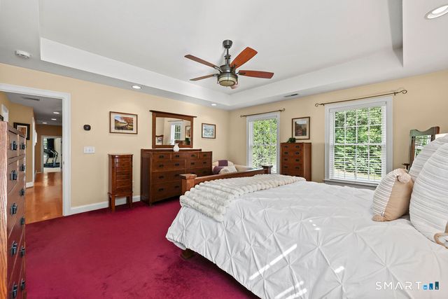 100 Hollister Drive, Avon, CT 06001