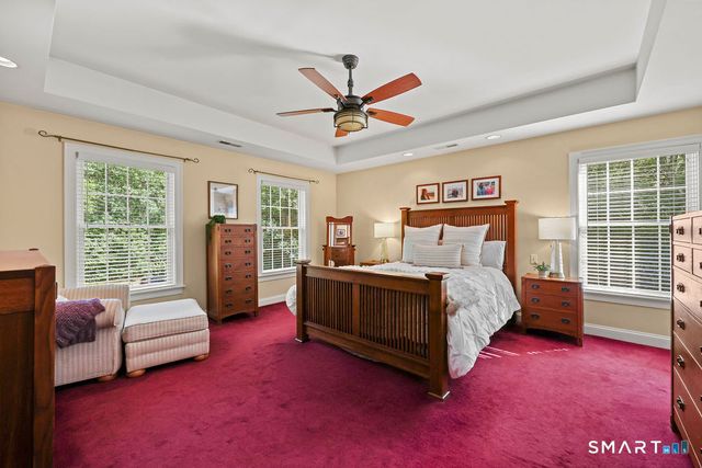 100 Hollister Drive, Avon, CT 06001
