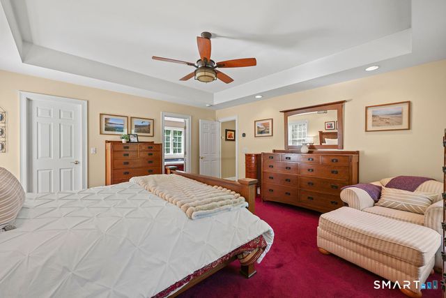 100 Hollister Drive, Avon, CT 06001