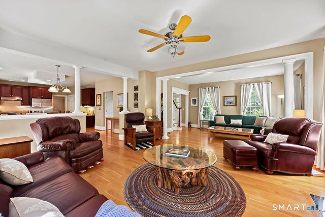 100 Hollister Drive, Avon, CT 06001