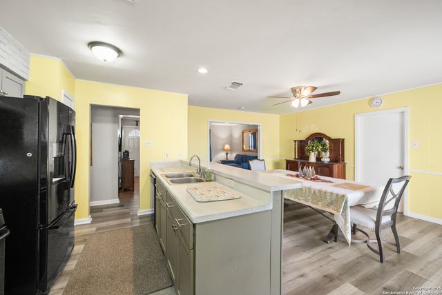 4423 SUN VISTA LN, San Antonio, TX 78217