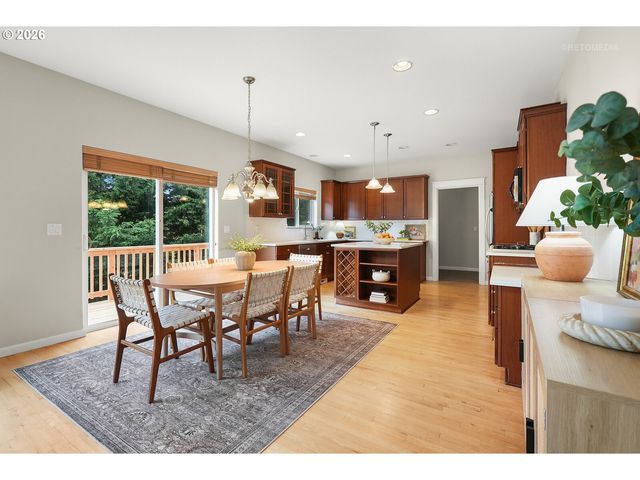 13601 Se ROLLING MEADOWS Dr, Happy Valley, OR 97086