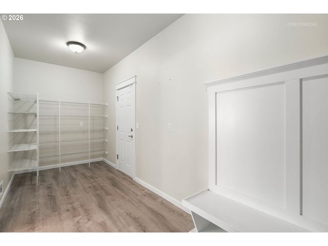 13601 Se ROLLING MEADOWS Dr, Happy Valley, OR 97086