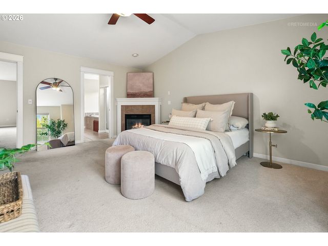 13601 Se ROLLING MEADOWS Dr, Happy Valley, OR 97086