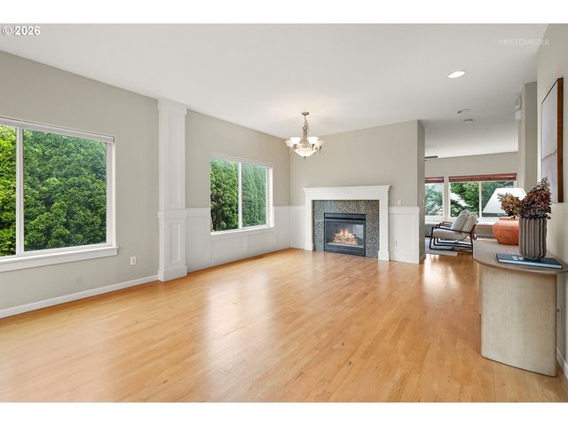 13601 Se ROLLING MEADOWS Dr, Happy Valley, OR 97086