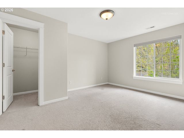 13601 Se ROLLING MEADOWS Dr, Happy Valley, OR 97086