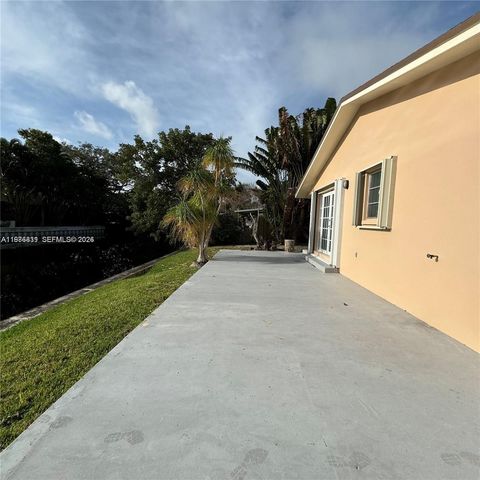 590 NE 20th St 2, Wilton Manors, FL 33305