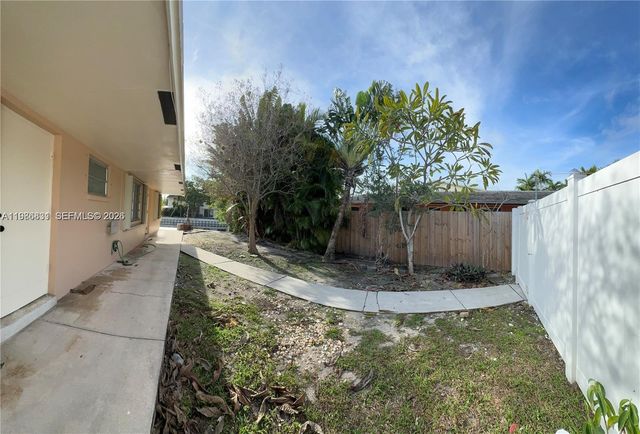 590 NE 20th St 2, Wilton Manors, FL 33305