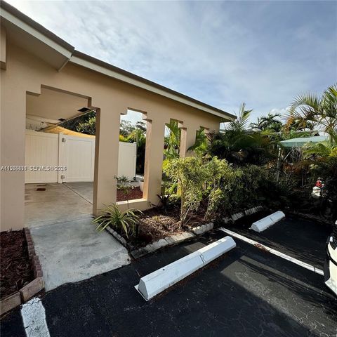 590 NE 20th St 2, Wilton Manors, FL 33305