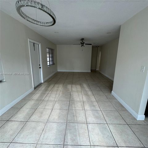 590 NE 20th St 2, Wilton Manors, FL 33305