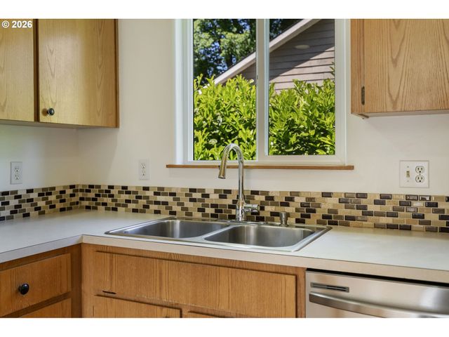 6925 Se 65TH Ave, Portland, OR 97206