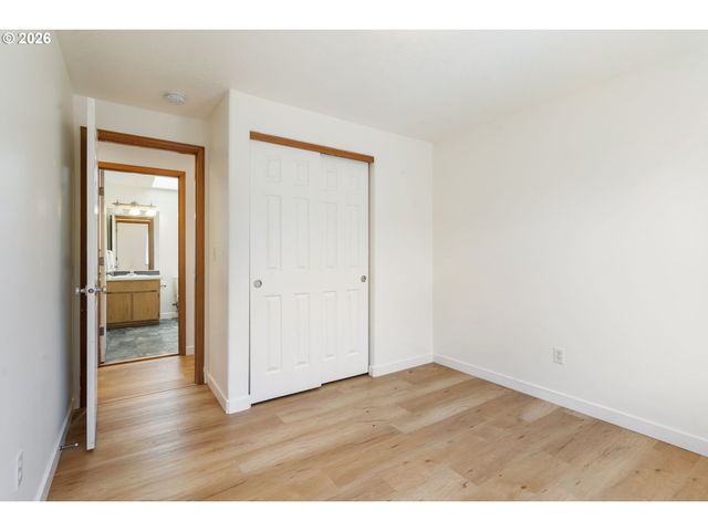 6925 Se 65TH Ave, Portland, OR 97206