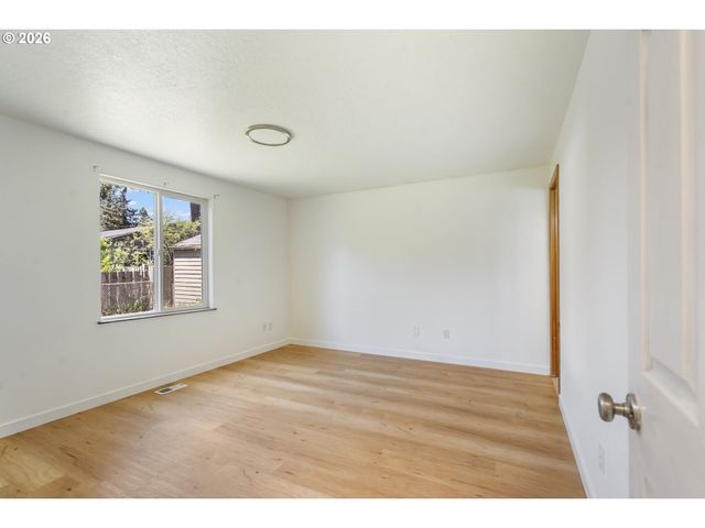 6925 Se 65TH Ave, Portland, OR 97206