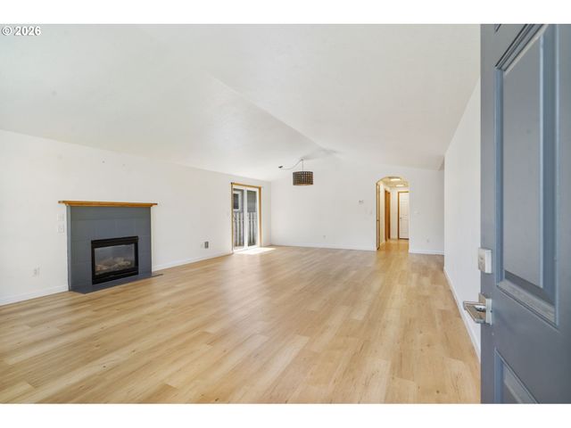 6925 Se 65TH Ave, Portland, OR 97206