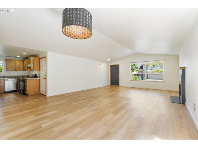 6925 Se 65TH Ave, Portland, OR 97206