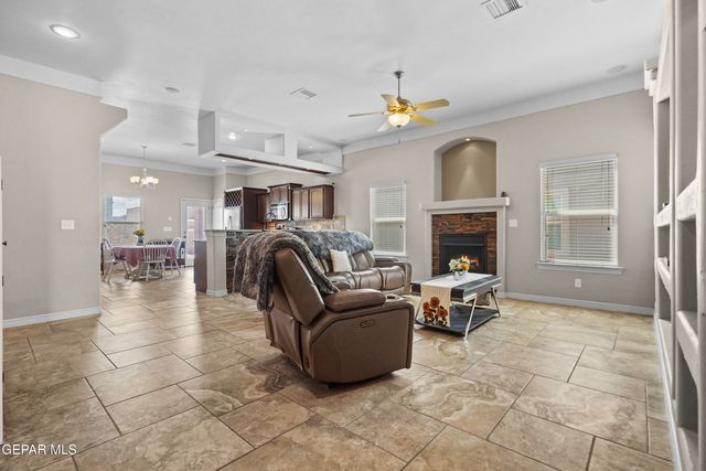 14636 GINGER KERRICK, El Paso, TX 79938