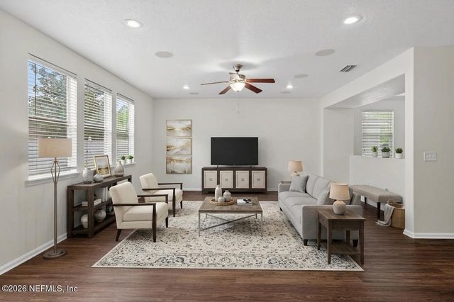 2425 ADAMS LAKE Boulevard, Jacksonville, FL 32221