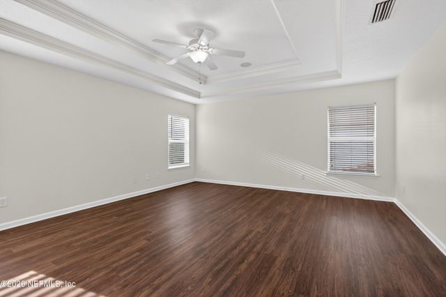 2425 ADAMS LAKE Boulevard, Jacksonville, FL 32221