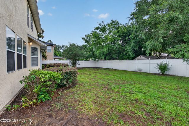 2425 ADAMS LAKE Boulevard, Jacksonville, FL 32221