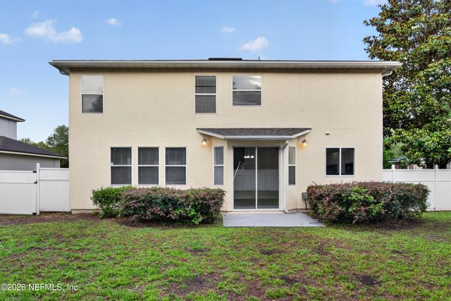 2425 ADAMS LAKE Boulevard, Jacksonville, FL 32221