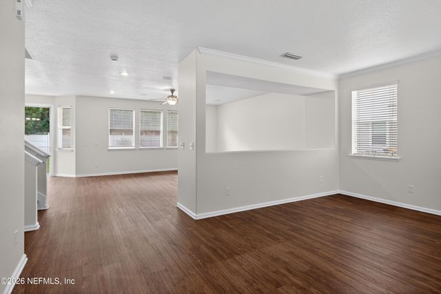 2425 ADAMS LAKE Boulevard, Jacksonville, FL 32221