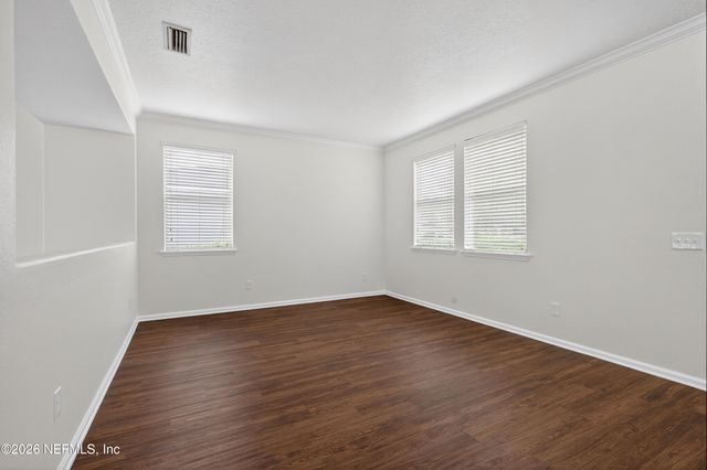 2425 ADAMS LAKE Boulevard, Jacksonville, FL 32221