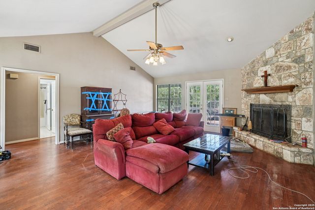 1290 Hidden Oaks, Bulverde, TX 78163