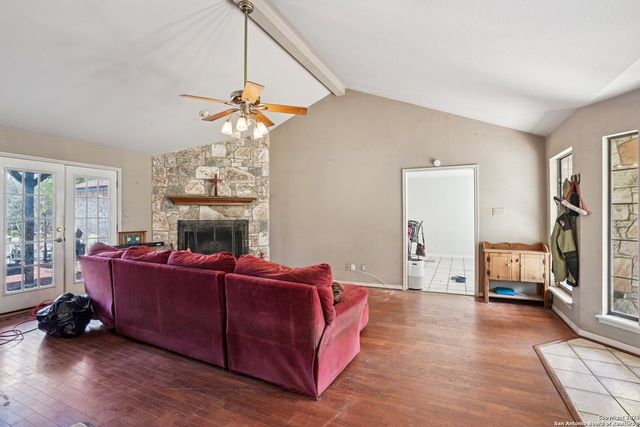 1290 Hidden Oaks, Bulverde, TX 78163