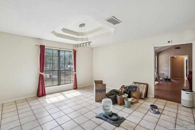 1290 Hidden Oaks, Bulverde, TX 78163