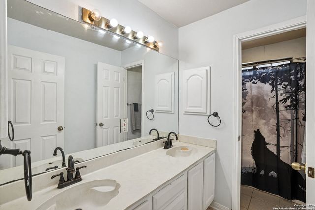 1290 Hidden Oaks, Bulverde, TX 78163